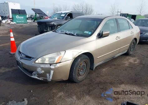 2005 Honda Accord 2.4 Lx z USA, uszkodzony, nr VIN 1HGCM56475A124004